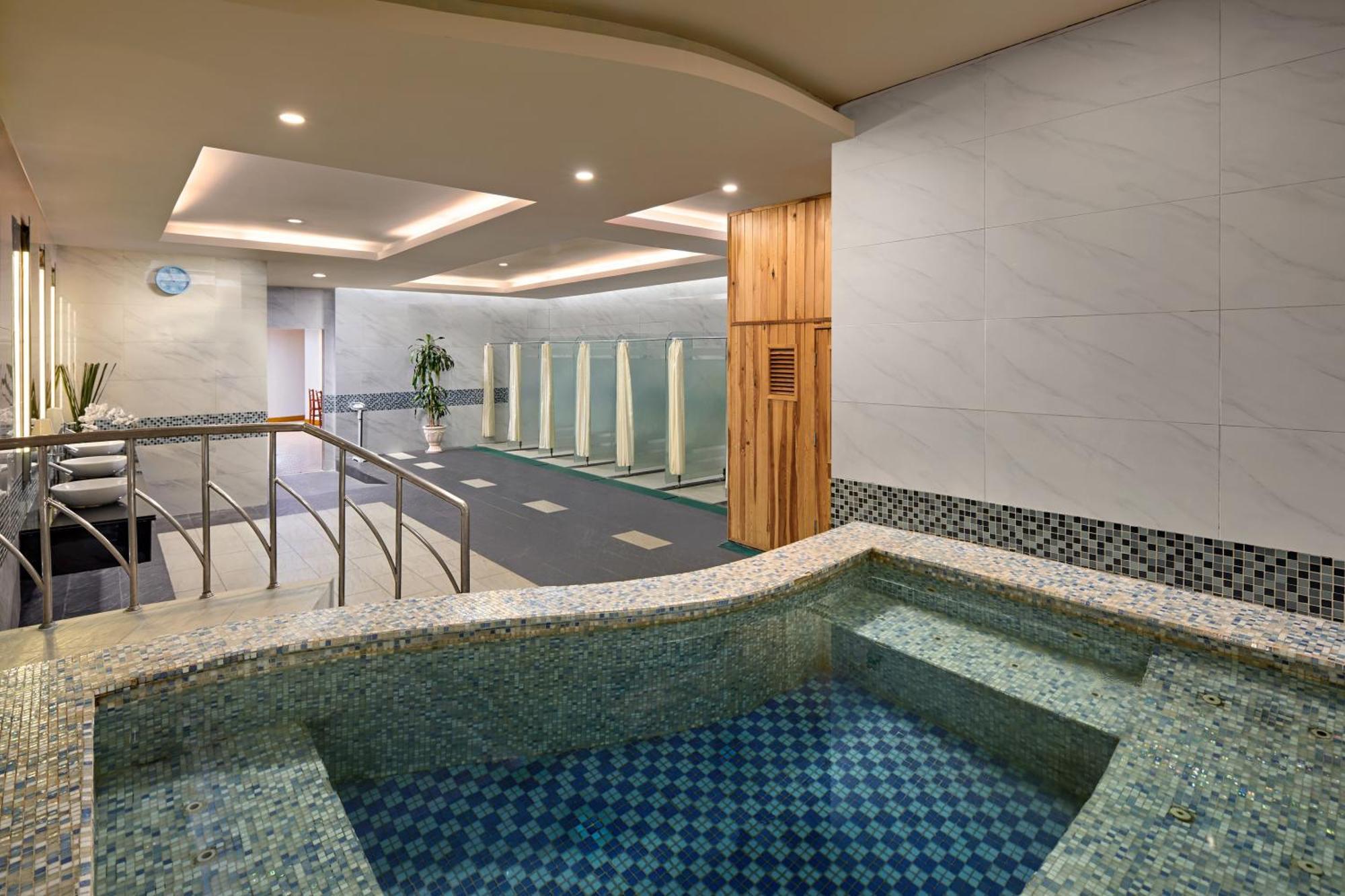 The Hanoi Club Hotel & Residences Exterior photo