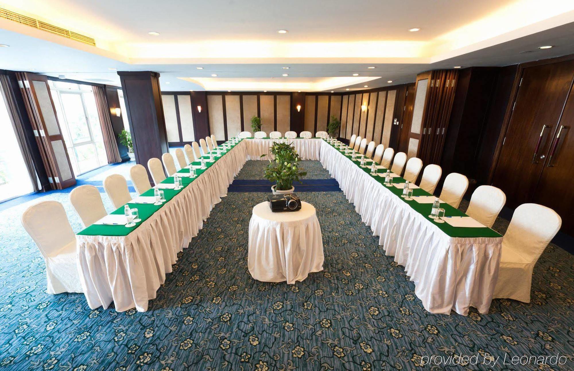 The Hanoi Club Hotel & Residences Exterior photo